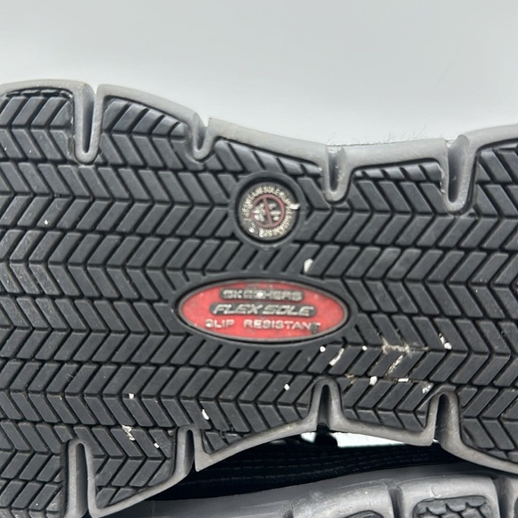 SKECHERS Women’s Lightweight Alloy Toe Safety Work Shoe, Size 7 - Picture 7 of 8